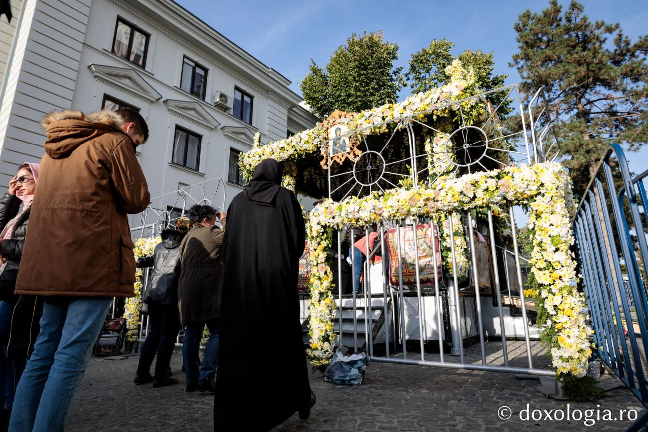 (Foto) Pelerinii – cei mai frumoși rugători către Dumnezeu și Sfinții Săi, 2019